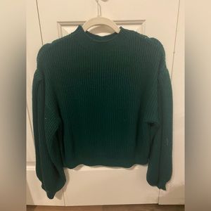 Women’s acrylic cropped crew neck